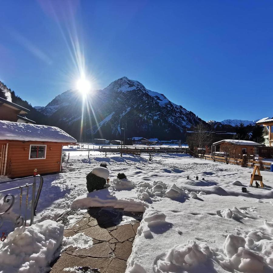 Hotel Gästehaus Thaler Mittelberg Exterior foto