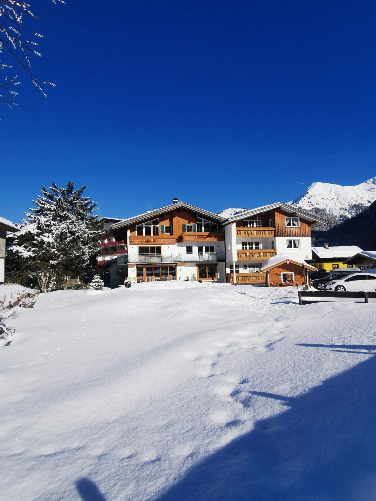 Hotel Gästehaus Thaler Mittelberg Exterior foto