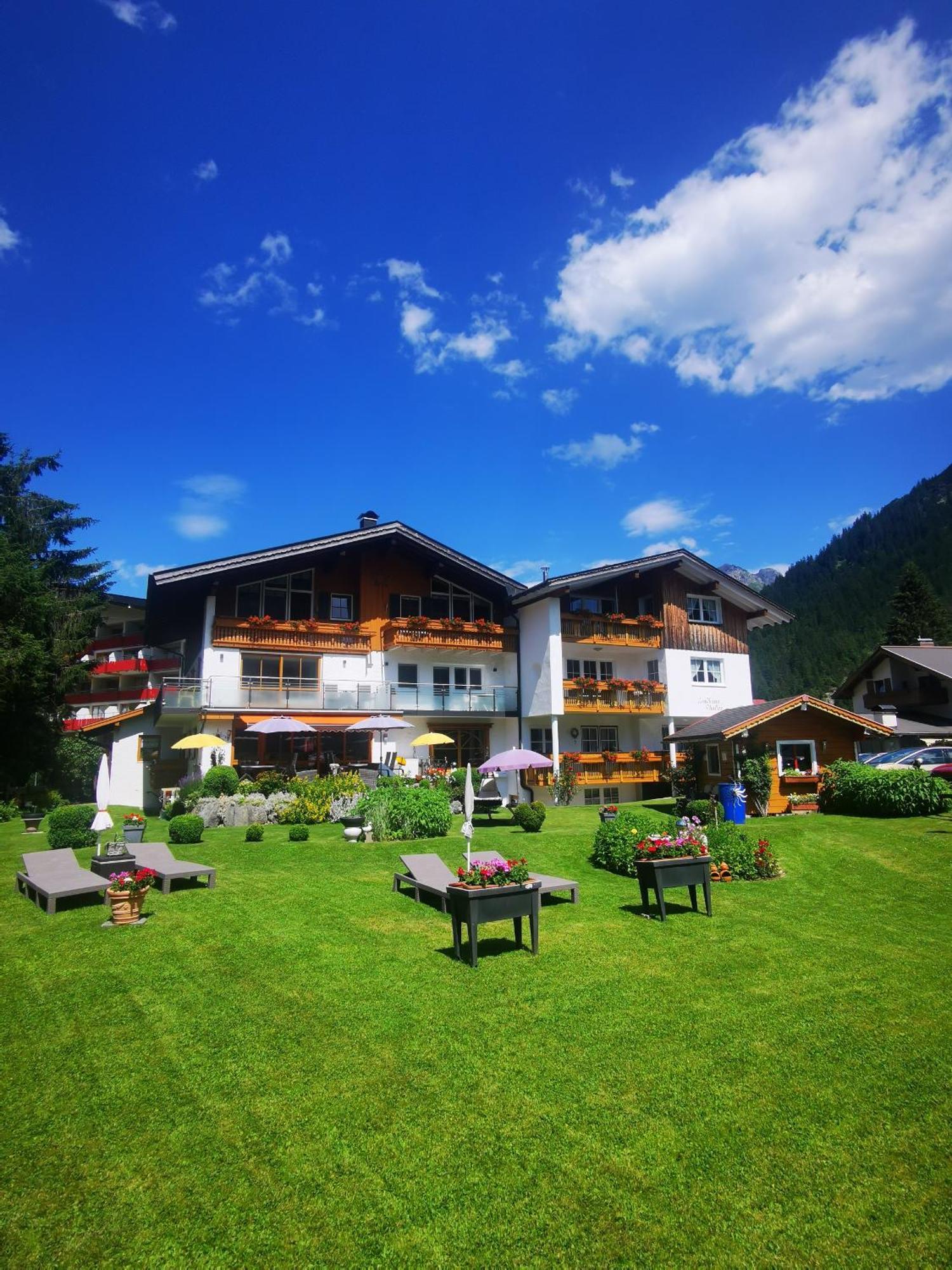 Hotel Gästehaus Thaler Mittelberg Exterior foto