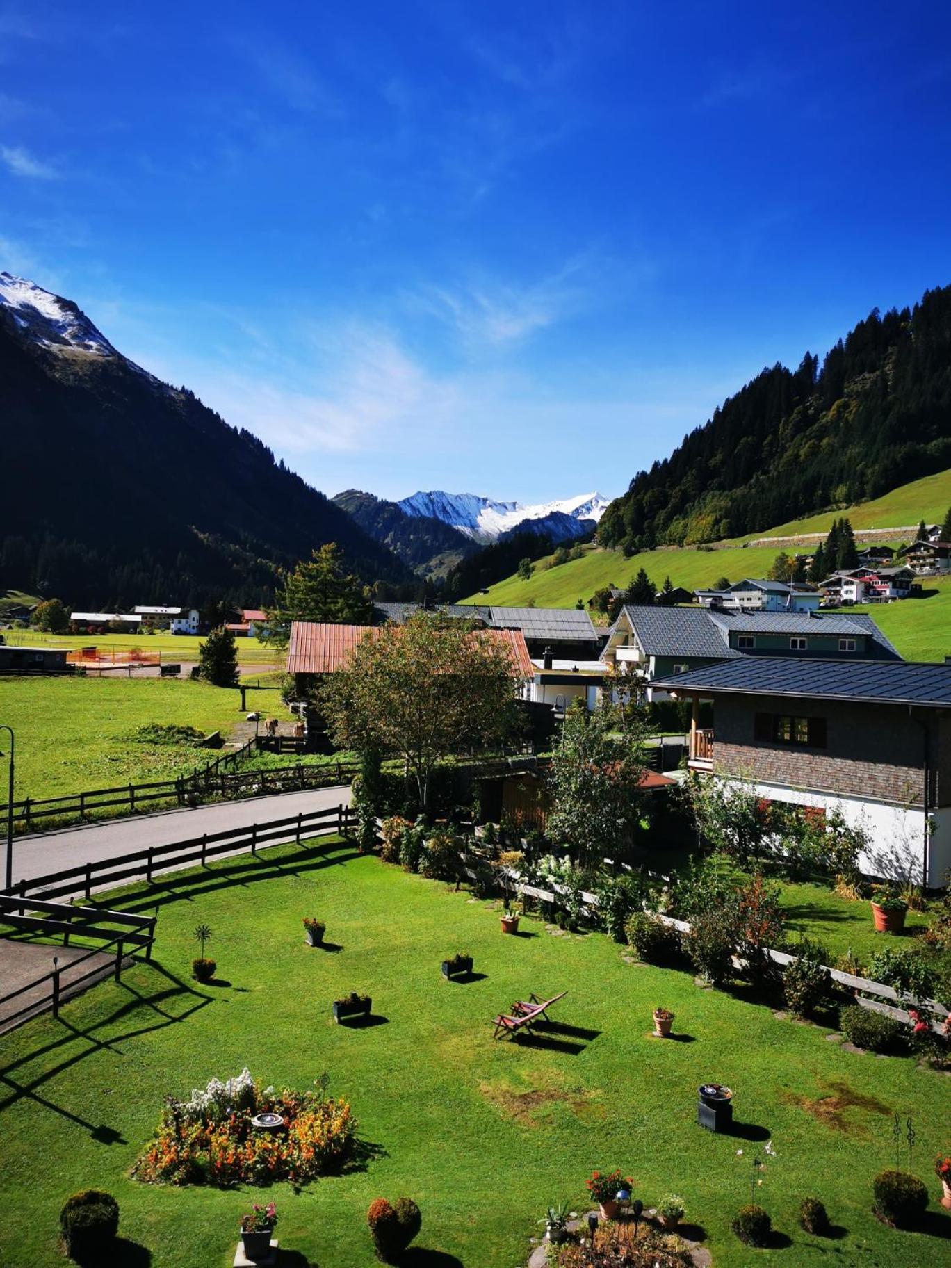 Hotel Gästehaus Thaler Mittelberg Exterior foto